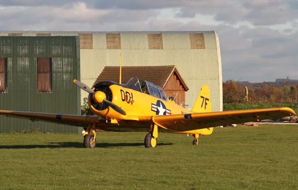 Picture field, grass, the airfield, American, hangars, SNJ-5C "Texan", training aircraft