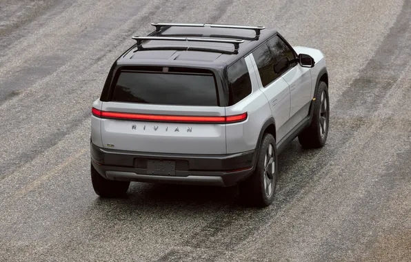 Rivian, 2024, Rivian R2