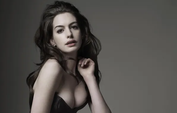 Chest, look, Anne Hathaway, Anne Hathaway