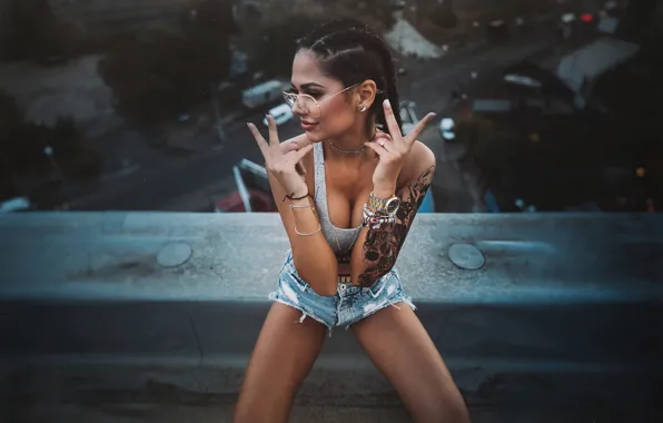Picture roof, decoration, shorts, the evening, hands, makeup, brunette, tattoo