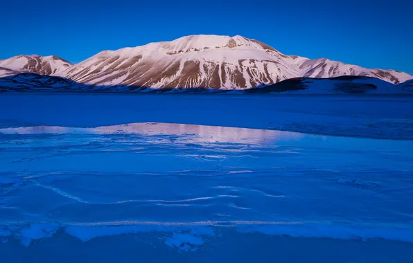 Ice, the sky, snow, mountains, lake
