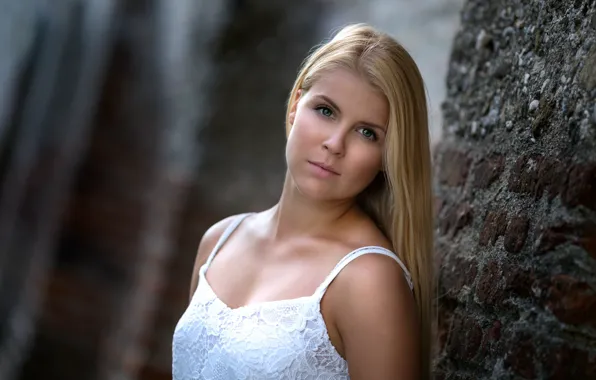 Look, hair, Blondie, Moni