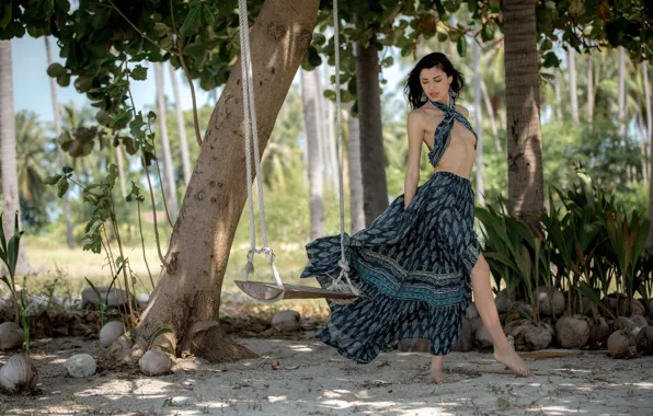 Picture girl, beach, barefoot, palms, pareo, Oksana Oksi