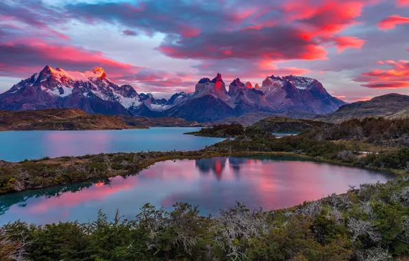Clouds, mountains, lake, tops, glow, Chile, Magallanes