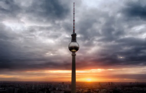 Picture sunset, the city, tower