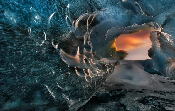 Picture ice, iceland, icelandic landscapes, ice cave, Christian Lim, jokulsarlon