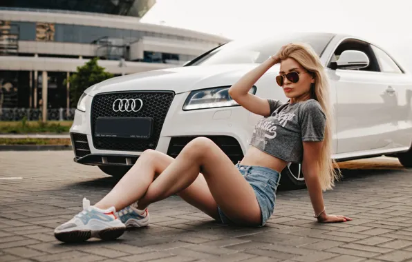Picture auto, girl, Audi, sweetheart, shorts, glasses, blonde, sneakers