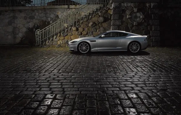 Picture The evening, Aston-Martin, Pavers