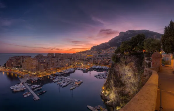 Night, the city, Monaco