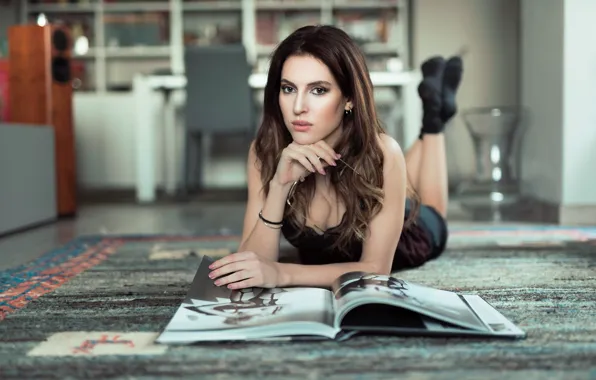 Picture look, face, lies, book, Clear