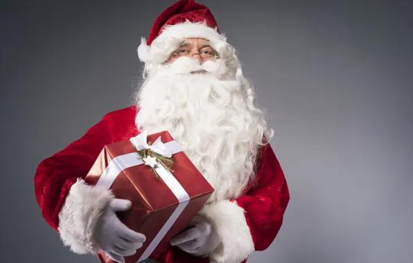 Pose, box, gift, portrait, glasses, Christmas, New year, beard