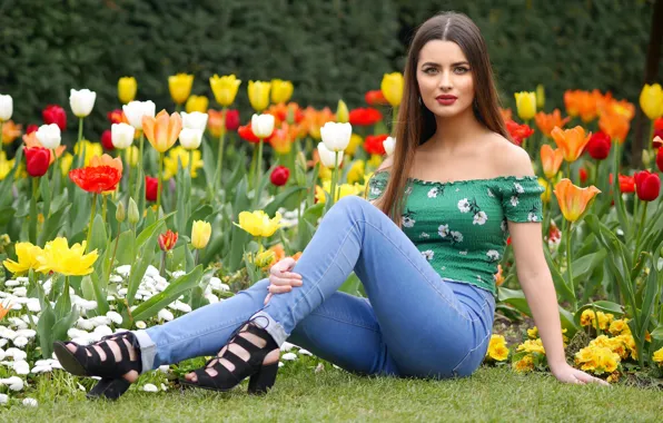 Look, flowers, sexy, lawn, jeans, tulips, beauty, long-haired