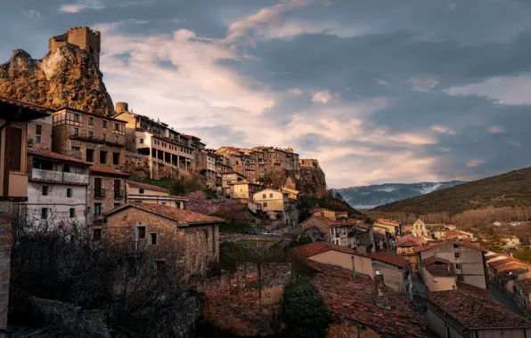 The sky, the city, home