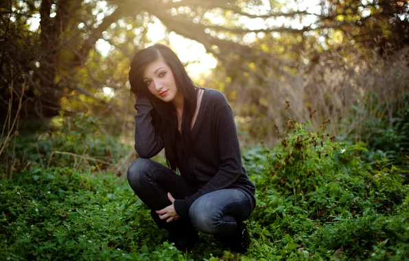 GIRL, FOREST, LOOK, NATURE, BRUNETTE, SAMANTHA ERDAL