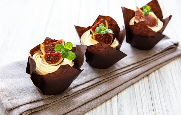 Cream, cupcakes, figs, Olena Rudo