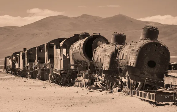 Desert, train, cars, the ruins