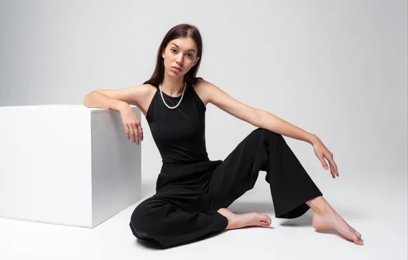 Look, girl, pose, style, background, necklace, hands, cube