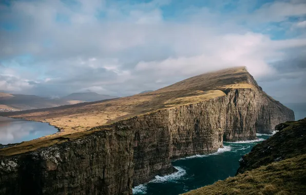 Water, The ocean, Sea, Field, Mountains, Grass, Rocks, Lake