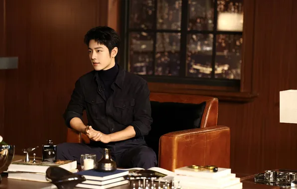 The city, table, books, chair, window, China, actor, shirt