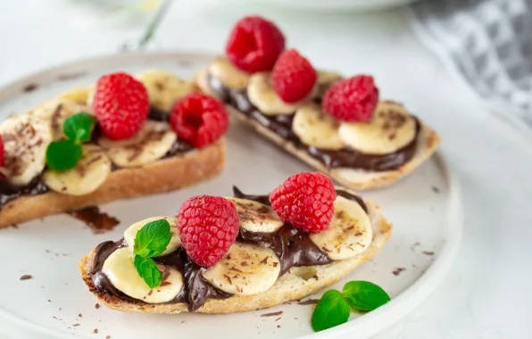 Raspberry, chocolate, bread, bananas, mint, sandwiches