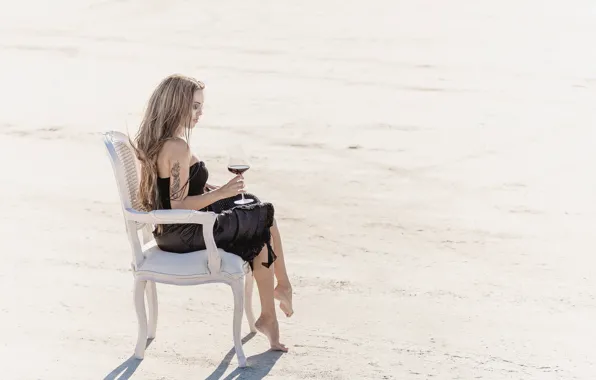 Picture girl, wine, glass
