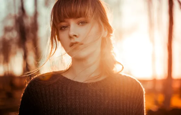 Girl, the sun, portrait