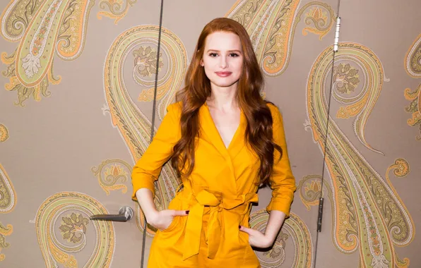 Picture actress, red, Madelaine Petsch