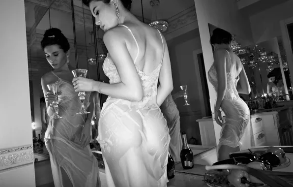 Girl, mirror, wet dress, black and white photo