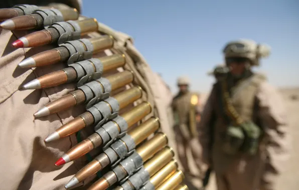 Picture macro, soldiers, cartridges