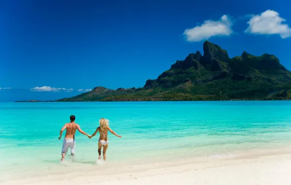 Picture mountains, the ocean, two