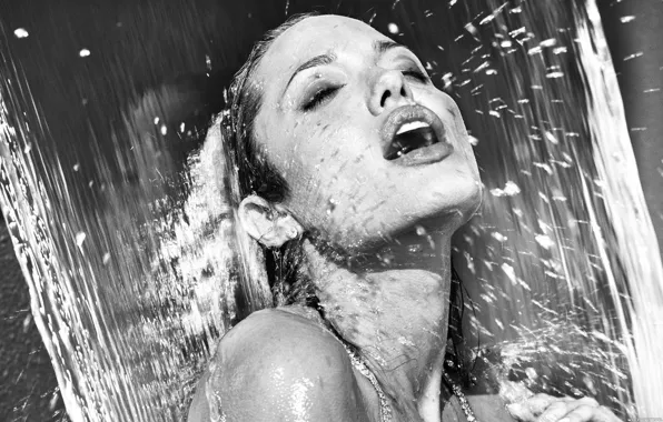 Water, black and white, Angelina Jolie, Angelina Jolie, Shower