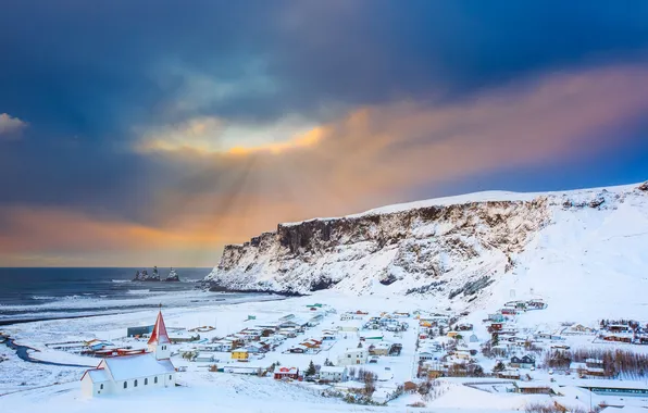 Sea, mountains, town