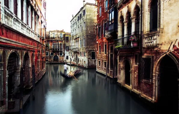 Picture the city, home, excerpt, Italy, Venice, channel