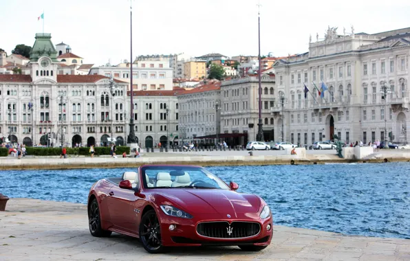 Picture the city, photo, Maserati, cherry, convertible, car, front, 2011