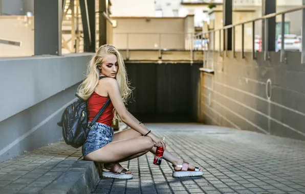 Picture girl, pose, shorts, makeup, Mike, border, hairstyle, blonde