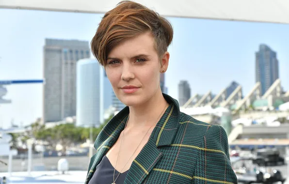 Look, pose, actress, Maggie Grace, Maggie Grace, with short hair, view, blonde