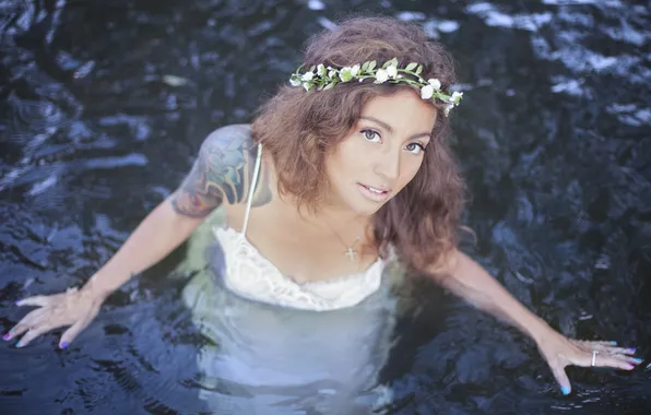 Picture look, water, girl, tattoo, tattoo, wreath