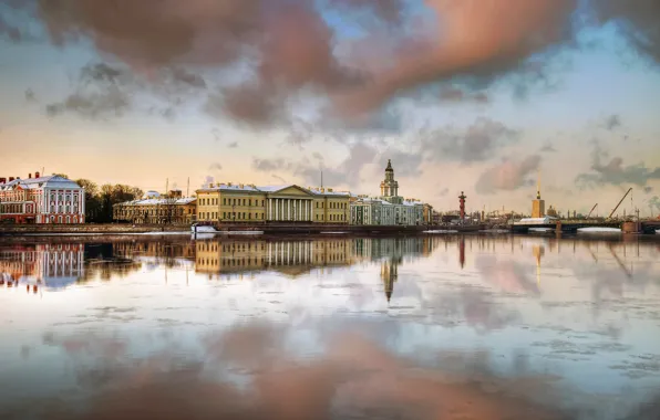 Picture spring, Saint Petersburg, promenade