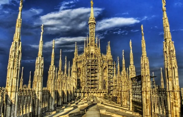 The sky, architecture, Milan, the Gothic Cathedral