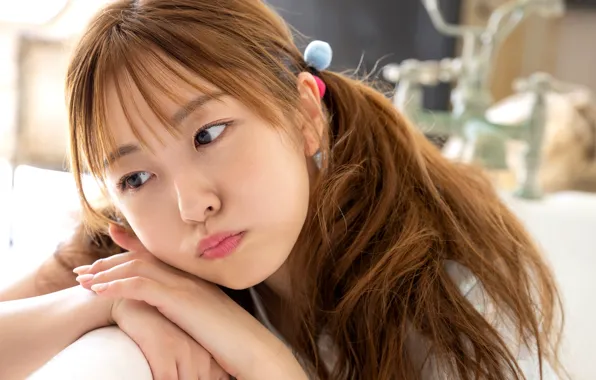 Asian, Model, Bed, Woman, Pretty, Japanese, Close Up, Close Shot