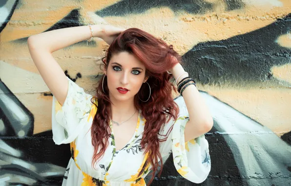 Picture face, background, wall, graffiti, model, hair, makeup, Martina Cecilia