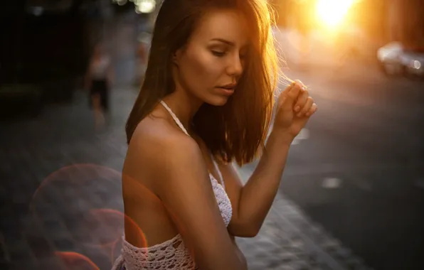 Girl, the sun, the city, street, sponge, Golden hour