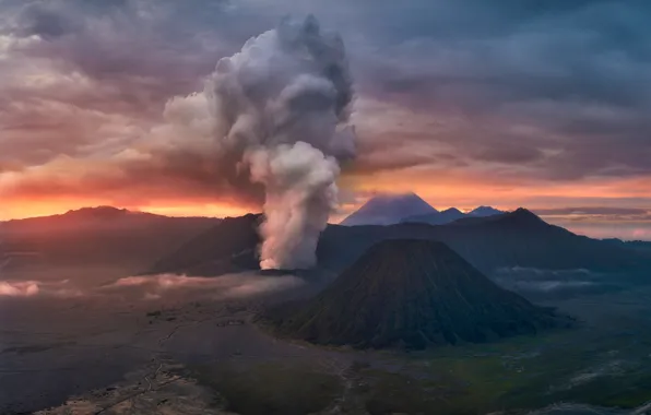 Smoke, the volcano, Bromo, Java, Tanger, the island of Java, tectonic complex
