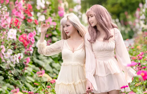 Summer, flowers, pose, smile, girls, hand, makeup, garden