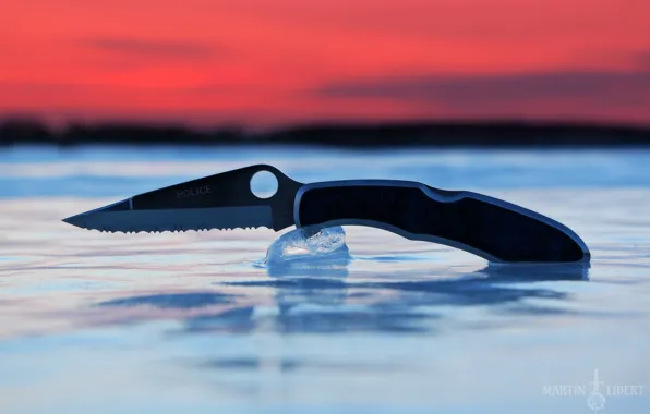 Winter, Sunset, Knife, Ice, Police, Edged weapons, Bloody sunset, Spyderco.