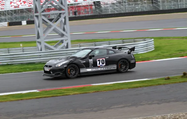 R35, Nissan GTR, ATOMIC GT700