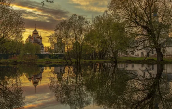 Picture trees, nature, the city, reflection, the evening, temple, pond, Pereslavl-Zalesskiy