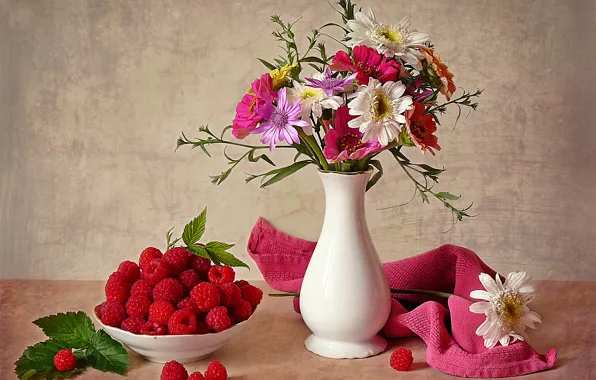 Picture summer, the sun, flowers, berries, vase, still life