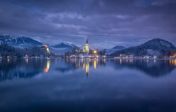 Winter, the evening, Lake bled