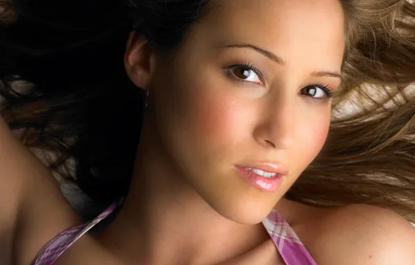 Look, face, hair, brown hair